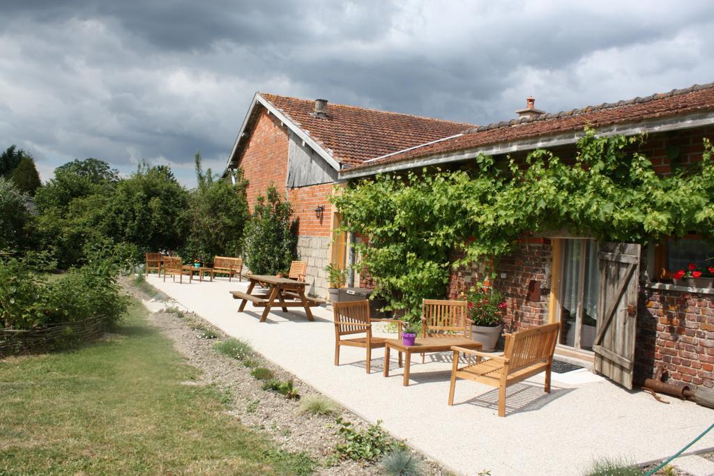 Bed and Breakfast Au Passage Des Grues Drosnay Habitación foto
