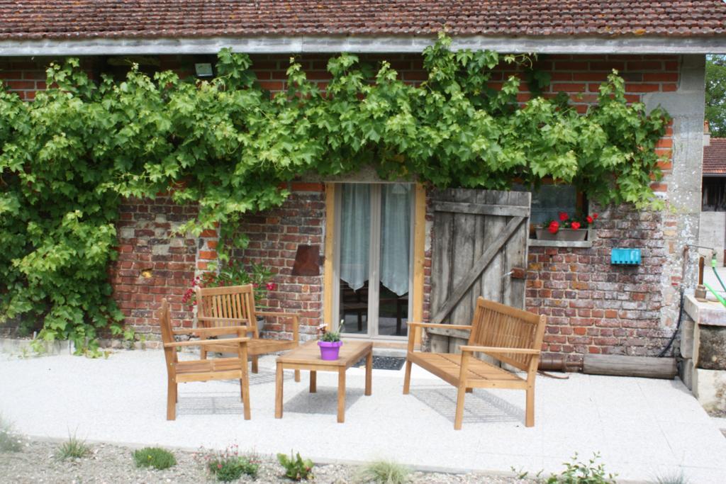 Bed and Breakfast Au Passage Des Grues Drosnay Habitación foto