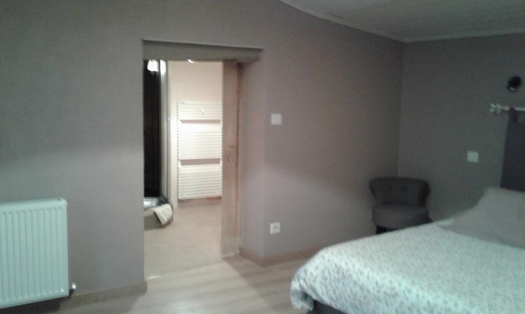 Bed and Breakfast Au Passage Des Grues Drosnay Exterior foto